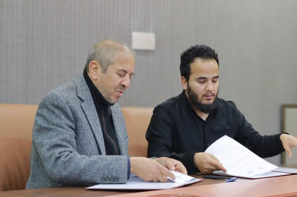 في إطار الاتفاقية المبرمة بين جامعة بنغازي والأكاديمية الليبية – أجدابيا