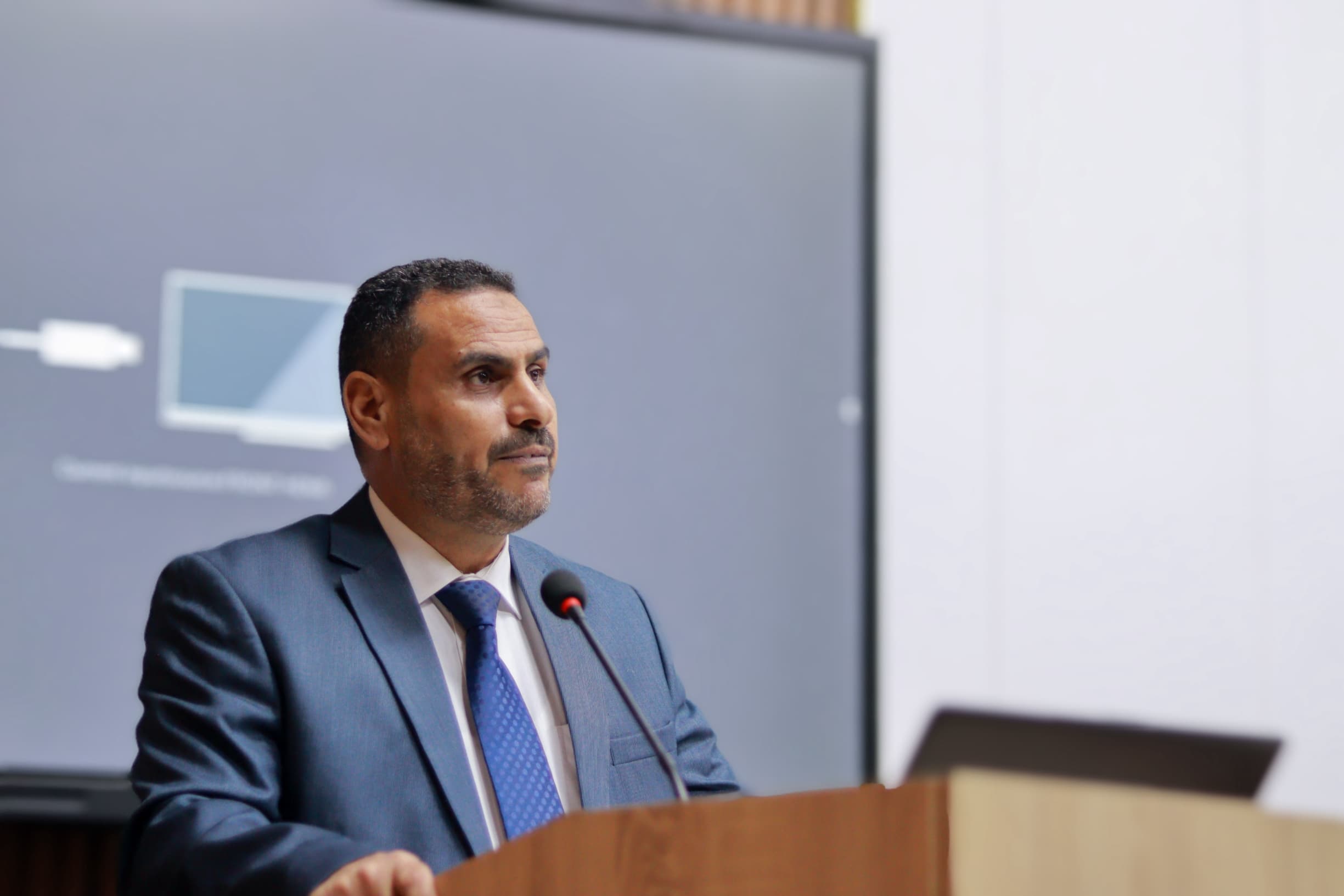 ختتام ندوة علمية  اختُتمت اليوم السبت الموافق 16 / 5 / 2026م فعاليات الندوة العلمية التي نظّمتها الأكاديمية الليبية للدراسات العليا بالتعاون مع المركز الوطني لبحوث الإعلام وعلوم الاتصال ومركز تنمية